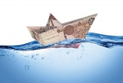 "المستوردين": قرار التعويم "فاشل" والمواطن ضحيته الأولى