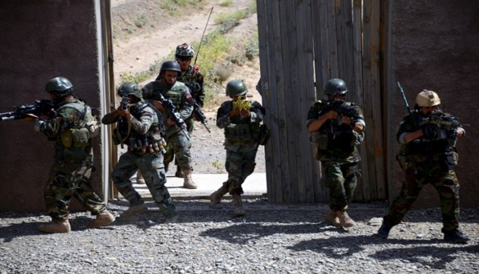 جندي أفغاني يفتح النار على جنود أمريكيين ويوقع إصابات