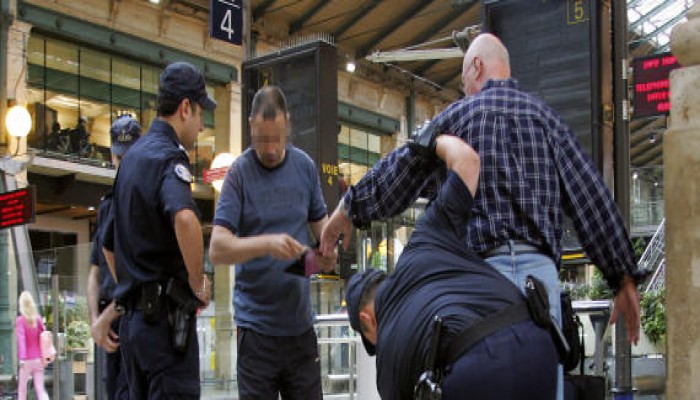 أميركا تحظر على مسافري طيران 8 دول من الشرق الأوسط اصطحاب أجهزة إليكترونية