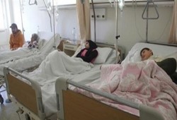 تسمم أكثر من مائة طالب من وجبات العسكر الفاسدة بمدارس السويس وأسوان