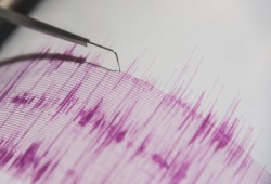 زلزال يضرب مصر بقوة 3.3 على مقياس ريختر مركزه العاشر من رمضان