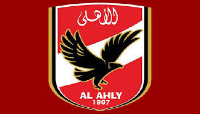 الجهاز الطبي فى الاهلي يحدد مشاركة كريم نيدفيد و اجايى