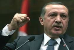 أردوغان للأتراك: الموافقة على التعديلات الدستورية تعني القطيعة مع أوروبا