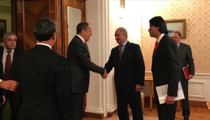 وول ستريت جورنال: روسيا تستخدم مصر كنقطة انطلاق لدعم حفتر