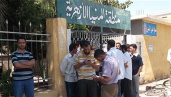 إضراب المدرسين المؤقتين بأزهر المنيا عن الطعام للمطالبة بتثبيتهم