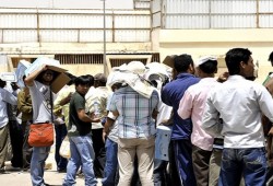 السعودية تتخذ قرارا رسميا يصدم حاملي بطاقة "زائر"