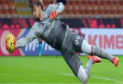 دوناروما يدخل تاريخ إيطاليا ويواصل مسيرته نحو النجومية