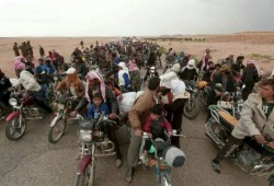 نزوح ألاف المدنيين جراء المعارك والقصف في ريف الرقة