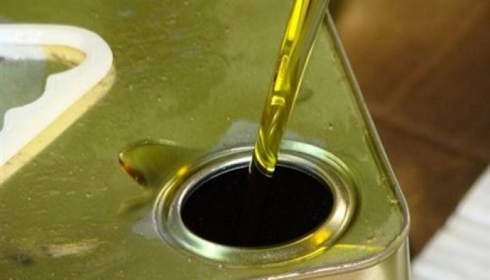 أوكرانيا تصدر لمصر زيوتا مغشوشة بنفايات الدجاج