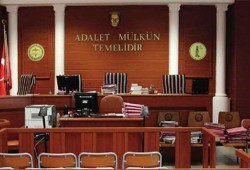 تركيا : إقالة 45 قاضيا ومدعيا عاما