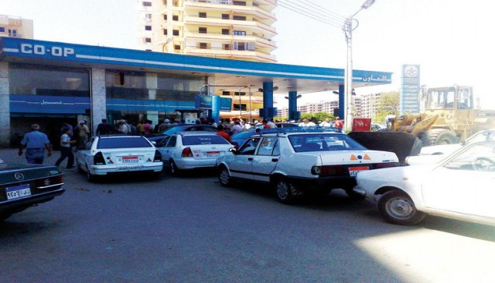 مصادر: حكومة الانقلاب ماضية في زيادة سعر البنزين في يوليو