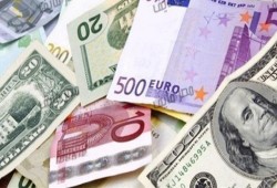 مدخرات المصريين من النقد الأجنبي تتقلص 16% خلال فبراير