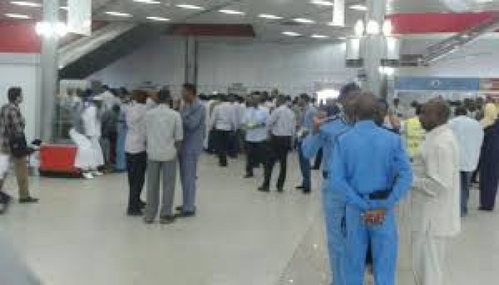 السودان تفرض تأشيرة دخول على المصريين الرجال من سن 18 إلى 50 عاما