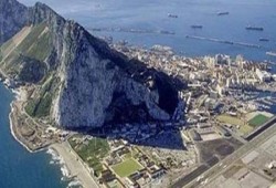 مقتل 6 أشخاص وفقدان آخرين في انهيارات أرضية بالهند