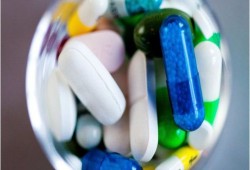 تناول مضادات حيوية لفترات طويلة «قد يؤدي إلى الإصابة بالسرطان»