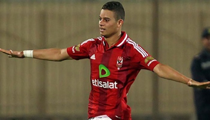 مدافع الأهلي مرشح لمزاملة عمرو وردة فى اليونان