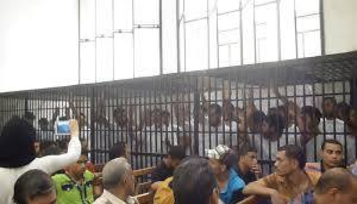 السجن 10سنوات لـ 19 من رافضي الانقلاب و3 سنوات لـ 4 آخرين بالشرقية