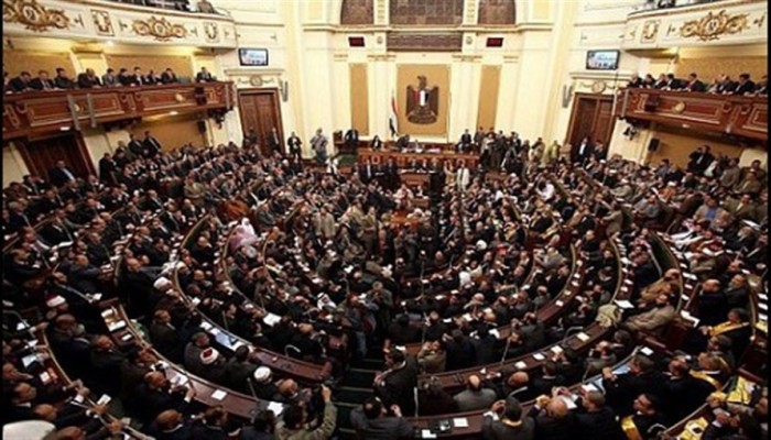 نائب ببرلمان السيسي : تم تمرير اتفاقية "تيران وصنافير" في ظل الطوارئ