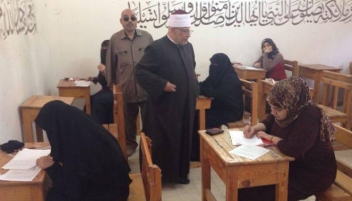 بعد نصف ساعة.. تسريب امتحاني الجبر والكيمياء بالثانوية الأزهرية