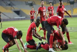 قطار الأهلي يدهس زعيم الثغر ويتقدم خطوة جديدة نحو الدرع