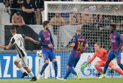 يوفينتوس يلقن برشلونة درسا في كرة القدم ويسحقه بثلاثية (فيديو)