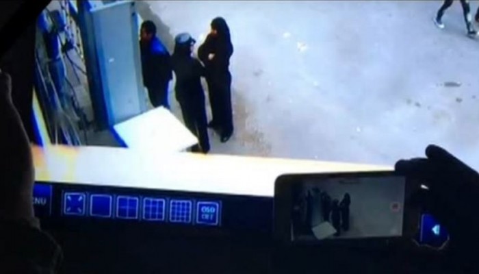 التصوير البطيء لتفجير الكنيسة يكشف مفاجأة (فيديو)