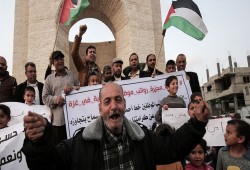 حماس تطالب "الأونروا" بدعم موظفي السلطة في غزة