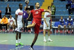 الأهلي يهزم الزمالك ويتوج بطلًا لكأس السوبر الأفريقي لكرة اليد