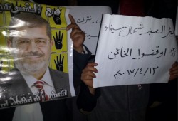 وقفة ليلية ببئرالعبد في ختام فعاليات اسبوع "اوقفوا الخائن"