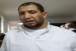 الإهمال الطبي المتعمد يتسبب في إصابة معتقل بالعمى بإحدى عينيه