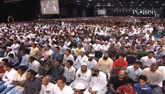 مناظرات الأديان.. ما الذي يجذب الجماهير إليها؟ (فيديو)