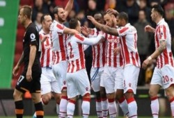 "المحمدي" يظهر و"رمضان" يغيب عن ثلاثية ستوك في هال سيتي