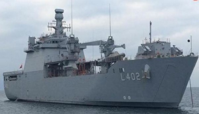 القوات البحرية التركية تتسلم أول سفينة برمائية محلية الصنع