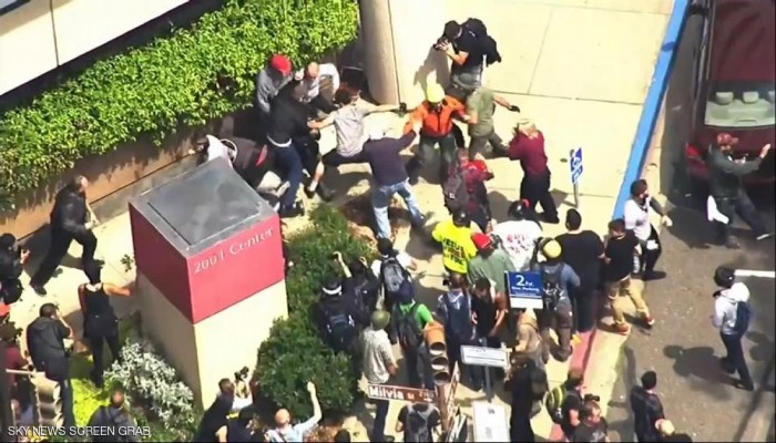 مواجهات عنيفة بين أنصار ومعارضي ترامب