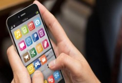 أنت مُخترَق.. لأنك لا تقرأ قواعد الاستخدام 83% من التطبيقات تنفذ إلى بياناتك الشخصية