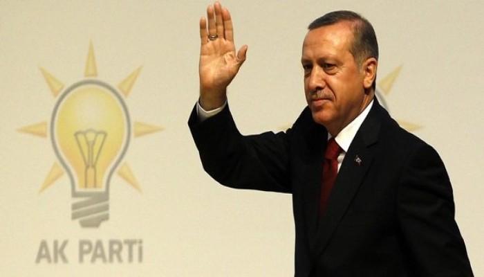 أردوغان يعود لرئاسة العدالة والتنمية
