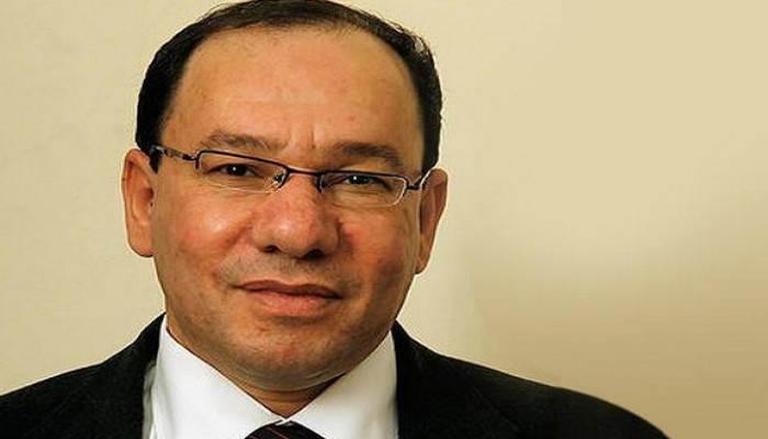 قنديل "ساخرًا": "خايف لأردوغان يسلم تيران وصنافير بدون موافقة البرلمان"