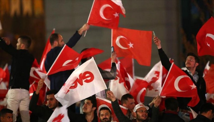 فرنسا: يعود للأتراك وحدهم اتخاذ القرار بشأن نظامهم السياسي