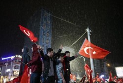 "علماء فلسطين بالخارج" و"الأكاديميين العرب" يهنئون تركيا بـ"العرس الديمقراطي"