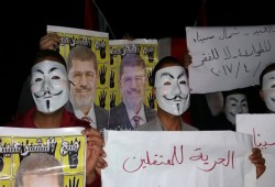 وقفة ليلية لثوار بئر العبد ضد تمديد الطوارئ بسيناء للمرة الـ 11