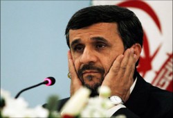 بعد استبعاده من الانتخابات .. خامنئي لـ"نجاد": سأعتقلك وأعذبك