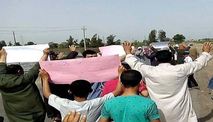 أهالي الدقهلية يهتفون "أوقفوا مرتزقة جيش السيسي"