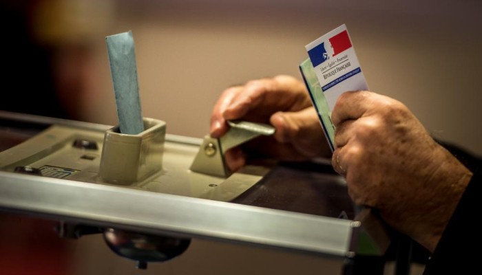 الفرنسيون يختارون رئيسهم الجديد