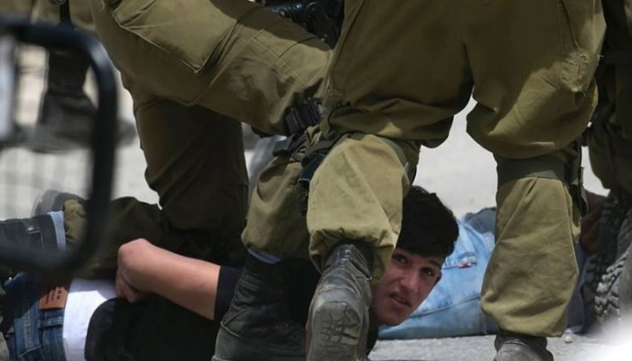 إصابات واعتقالات إثر مواجهات مع الاحتلال بالضفة الغربية