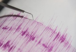 زلزال بقوة 5.9 درجة يضرب سواحل وسط شيلي