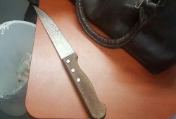 إصابة مجندة بالاحتلال في عملية طعن عند حاجز قلنديا بالقدس