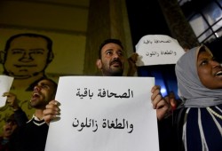 صحفيو مصر يُصعدون قبيل ذكرى اقتحام نقابتهم