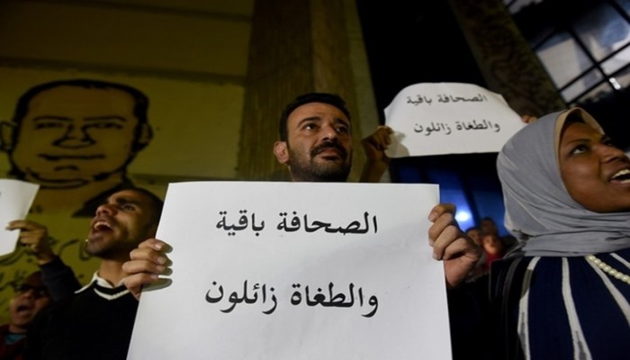 صحفيو مصر يُصعدون قبيل ذكرى اقتحام نقابتهم
