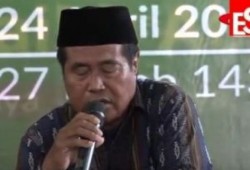 وفاة أشهر قارئ للقرآن بإندونيسيا على الهواء