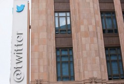 تويتر تكشف عن انخفاض في الإيرادات